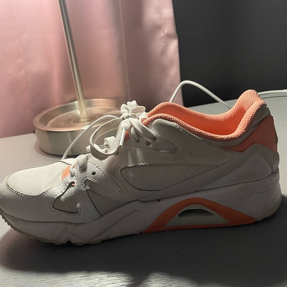 Peak air max - Picture 7 of 8